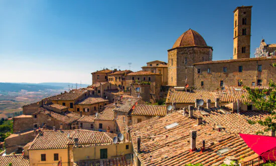 Volterra and San Gimignano: Two Sides of Northern Tuscany