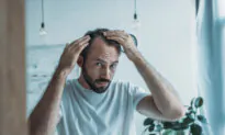 7 Essential Nutrients to Prevent Hair Loss and Premature Graying