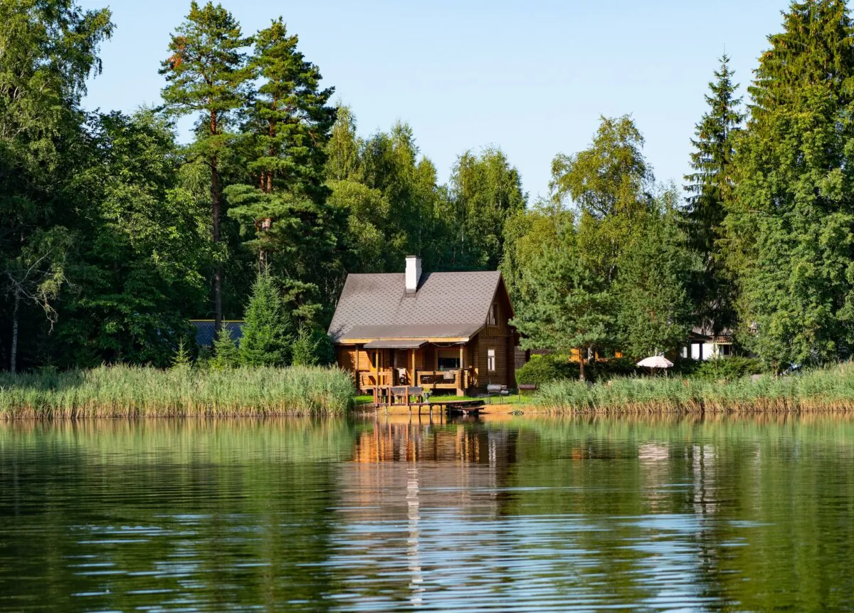 There is a lot to consider when building a cabin. (M.Pakats/Shutterstock)