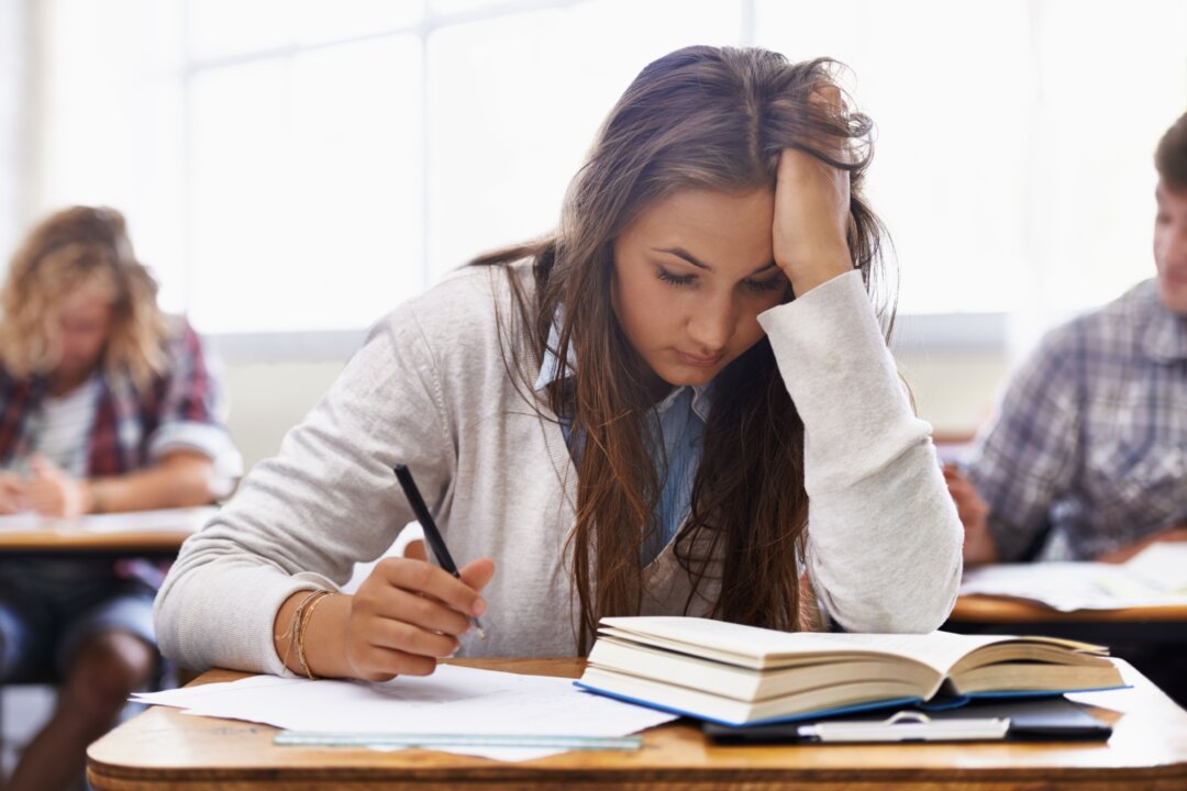 How College Students and Young Adults Can Manage Anxiety