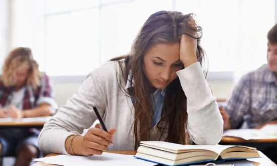 How College Students and Young Adults Can Manage Anxiety