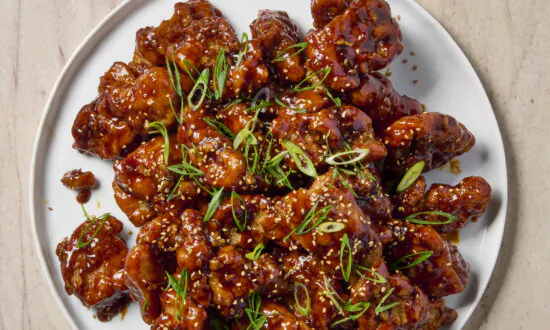 My Korean Fried Chicken Is so Crispy, My Friends Demand Seconds (And Thirds!)