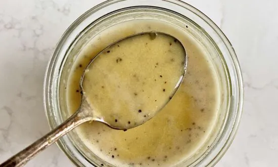 This Poppy Seed Dressing Turned Me Into a Salad Person