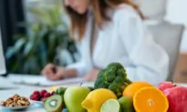 Reducing Cancer Risk Through Diet: Expert Insights on Nutrition and Lifestyle