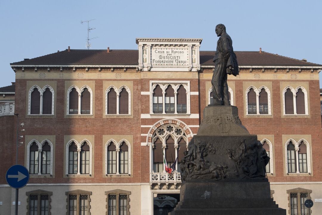 Concert Honors Migrant Lives in Milan