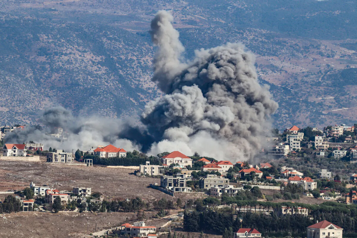 Smoke rises from the site of an Israeli airstrike that targeted the southern Lebanese village of Khiam on Sept. 25, 2024. (Rabih Daher/AFP via Getty Images)