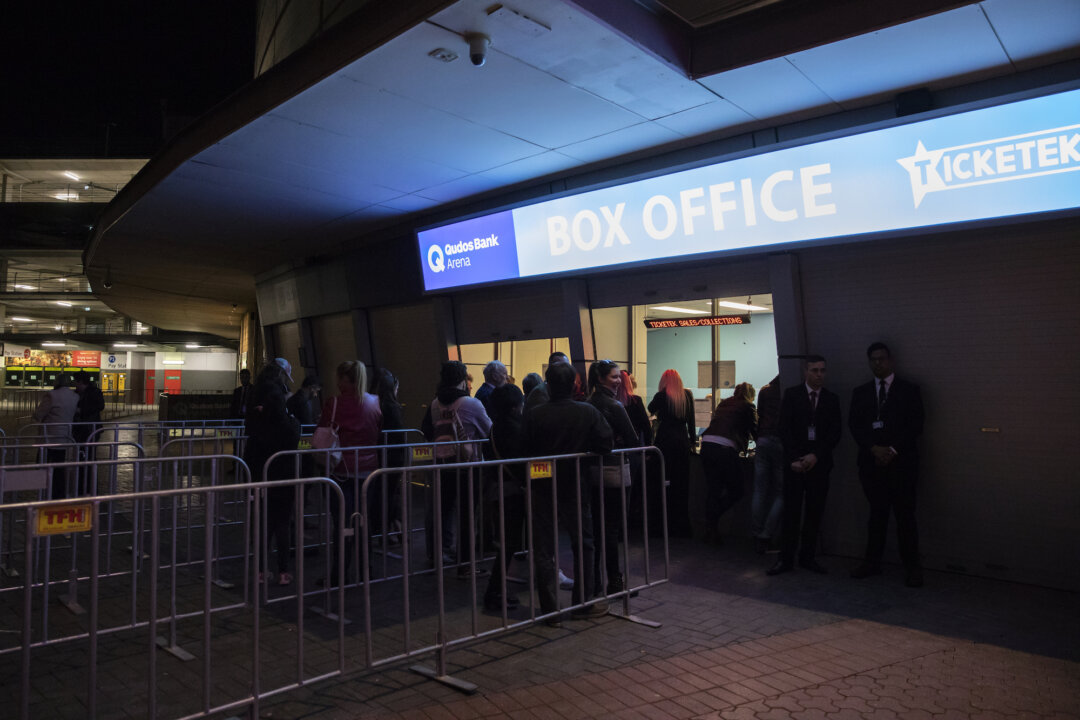 Footy and Music Fans Hit by Fake Tickets ‘ScamDemic’ The Epoch Times