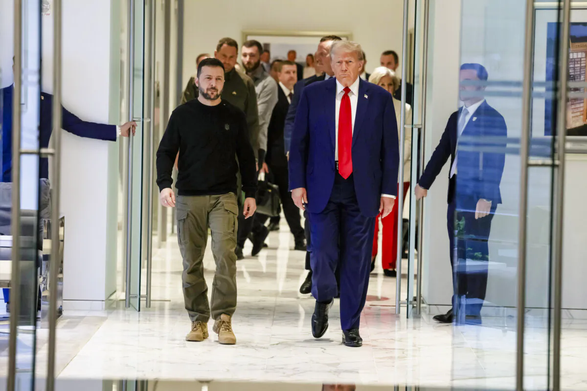 Ukrainian President Volodymyr Zelenskyy and then-former President Donald Trump in New York City on Sept. 27, 2024. (Alex Kent/Getty Images)