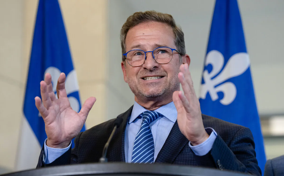 Bloc Québécois Yves-Francois Blanchet speaks with reporters in Ottawa, on Sept. 25, 2024. (The Canadian Press/Adrian Wyld)