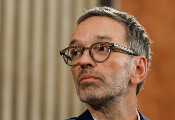 Epoch Times Photo