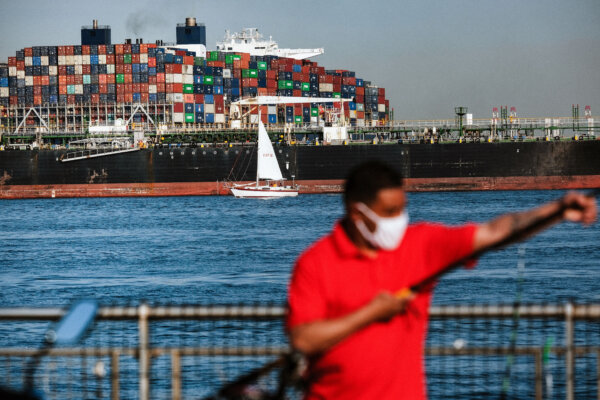 Port Workers Poised to Strike at Midnight	