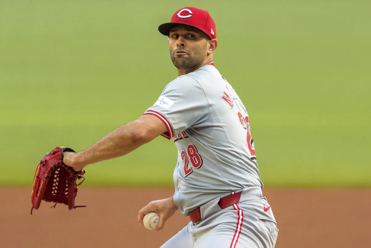 Cincinnati Reds pitcher Nick Martinez throws in the first inning of a make-up baseball game against the Atlanta Braves in Atlanta, on Sept. 9, 2024. (Jason Allen/AP Photo)