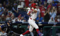 Clemens Has RBI Single in 9Th to Lift Phillies to 2-1 Win Over Rays