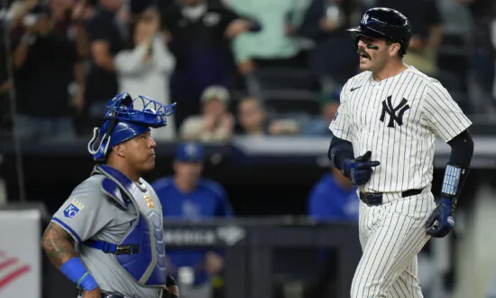 Wells Hits Go-ahead Three-Run Homer, Drives in Four as Yankees Beat Royals 10-4
