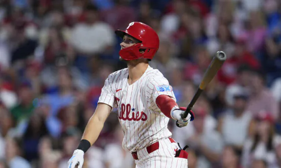 Schwarber Sets MLB Leadoff HR Mark, Stevenson Delivers Tiebreaking Hit as Phillies Top Rays 9–4