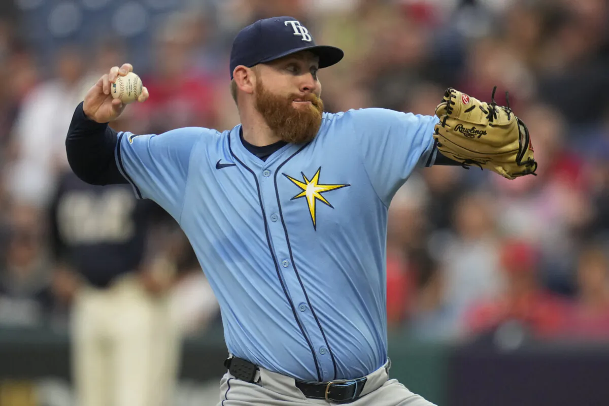 Tampa Bay Rays' Zack LIttell pitches in the first inning of a baseball game against the Cleveland Guardians in Cleveland, on Sept. 13, 2024. (Sue Ogrocki/AP Photo)