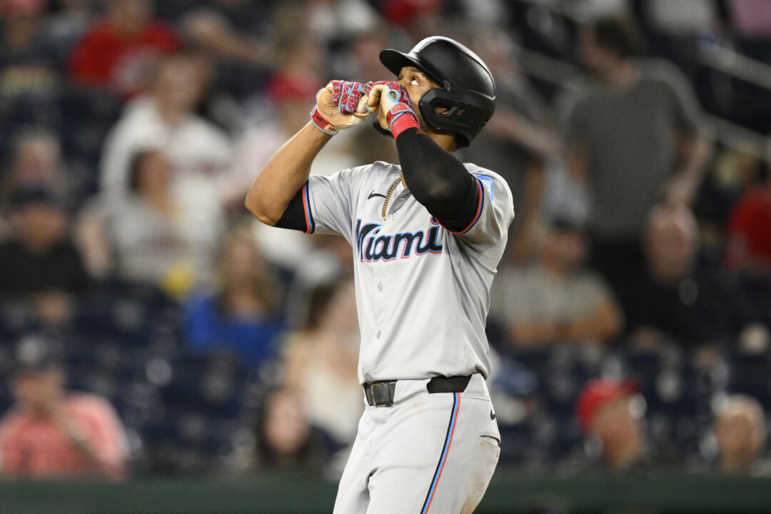 Nationals Defeat Marlins 4-1 with Power