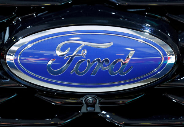 Ford Announces ‘Employee Pricing’ for All Shoppers After Trump’s Tariffs