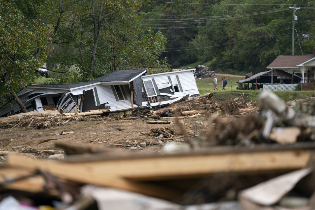US Businesses Donate to Support Hurricane Helene Recovery | The Epoch Times