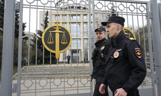 Russian Prosecutors Seek 7-year Sentence for US Man Accused of Fighting for Ukraine