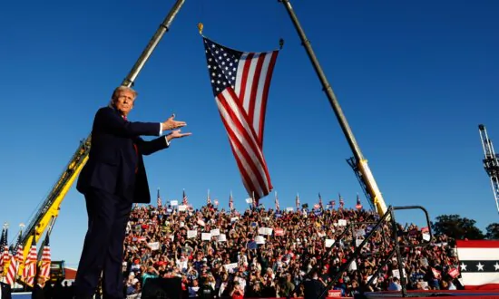 Trump Rallies at Site of Assassination Attempt; Harris Visits North Carolina to Survey Helene Damage