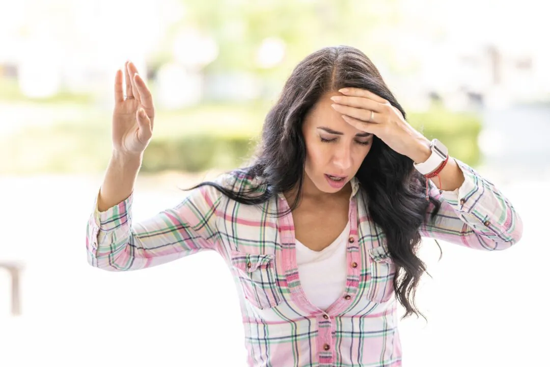 Sudden headaches and dizziness may be early signs of stroke in young people. (Marian Weyo/Shutterstock)