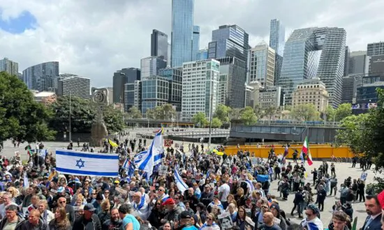 How Israeli, Palestinian Supporters Marked Oct. 7 Across Australia