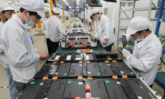 Chinese Firms Trying to Eliminate Competition: State Department Official | Business Matters (Oct. 8)