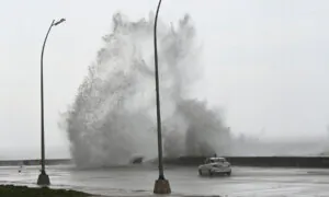 Hurricane Milton to Make Landfall Overnight; Trump Rallies in Pennsylvania; Biden and Netanyahu Hold Phone Call