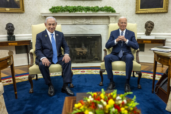 Biden, Harris Speak With Netanyahu as Middle East Awaits Israeli Response to Missile Attack