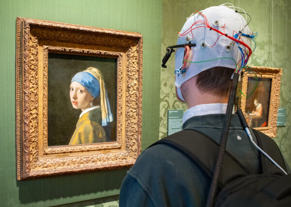 Neuroscience Confirms Viewing Original Fine Art Paintings Is Best