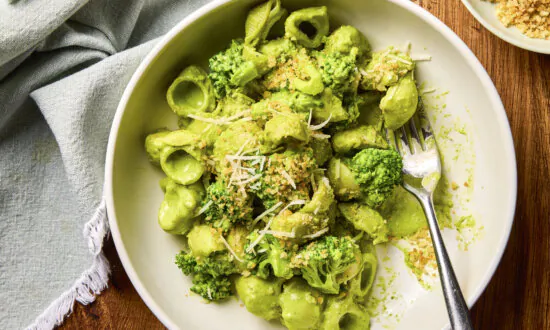 The Most Dependable Vegetable Goes Luxe in This Bread Crumb-Topped Dish