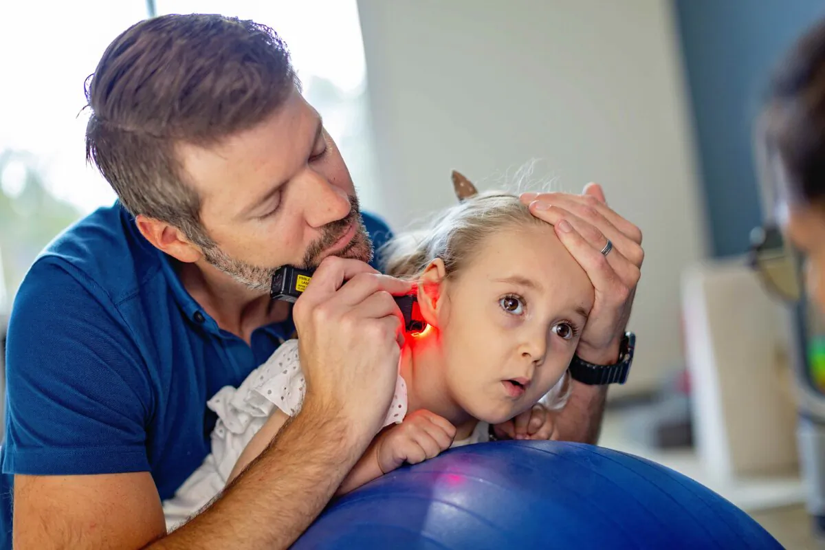 Brandon Crawford specializes in using light therapy and photobiomodulation to heal brain injuries. (Courtesy of Brandon Crawford)