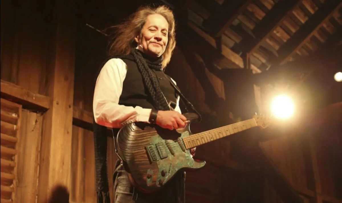 Guitarist Jake E. Lee. (Joe Gorelick for Joe Gorelick Design, LTD via AP)