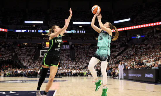 Ionescu’s 3-pointer With 1 Second Left Gives Liberty 80–77 Win Over Lynx and 2–1 Lead in WNBA Finals