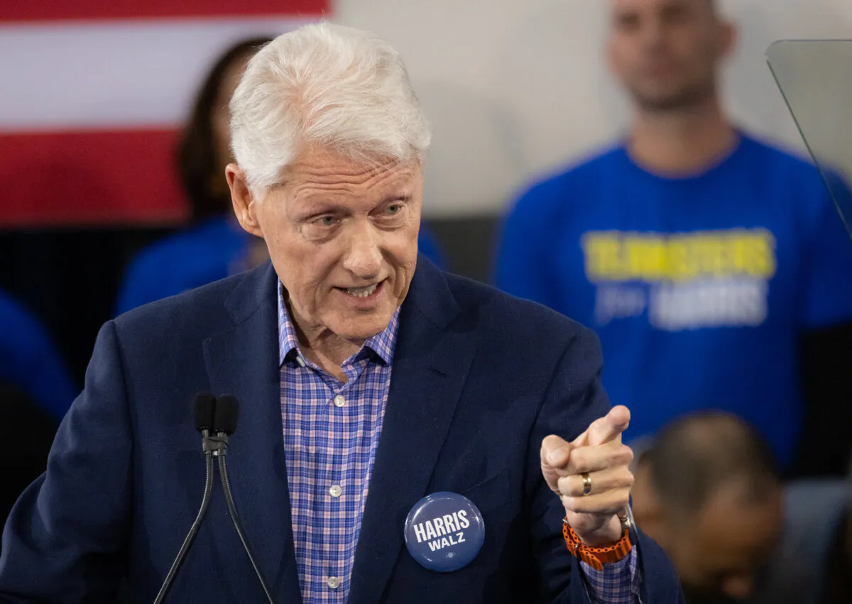 Former President Bill Clinton speaks in Durham, N.C., on Oct. 17, 2024. (John Fredricks/The Epoch Times)