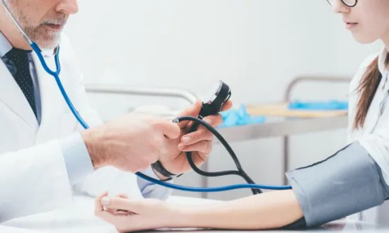 Junior Doctors Training to Be GPs Increases by 20 Percent