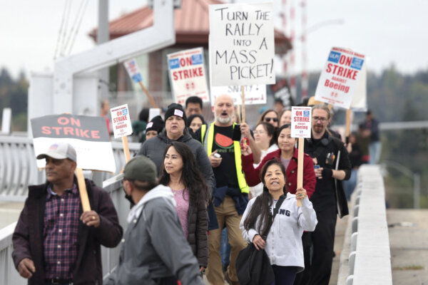 Boeing, Union Reach Tentative Deal to End Strike