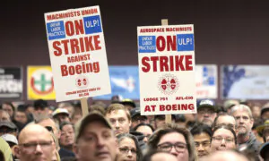 Striking US West Coast Boeing Workers to Vote on New Contract Proposal