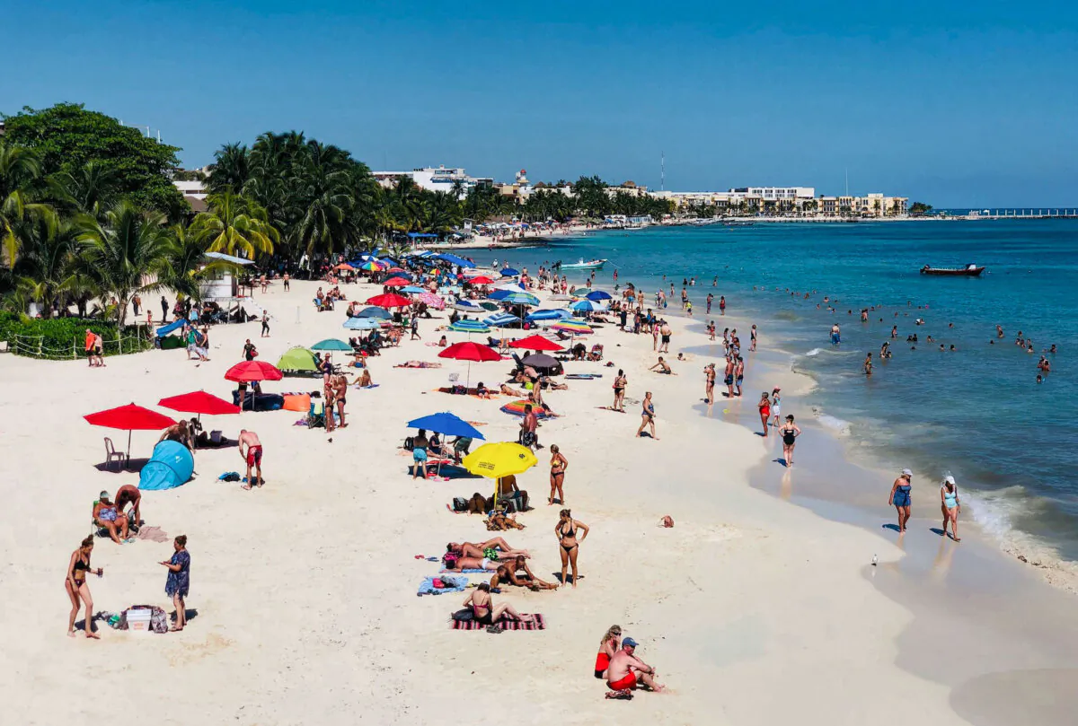 A day at the seaside tourist resort of Playa del Carmen, Quintana Roo State, Mexico, on Feb. 15, 2019. (Daniel Slim/AFP via Getty Images)