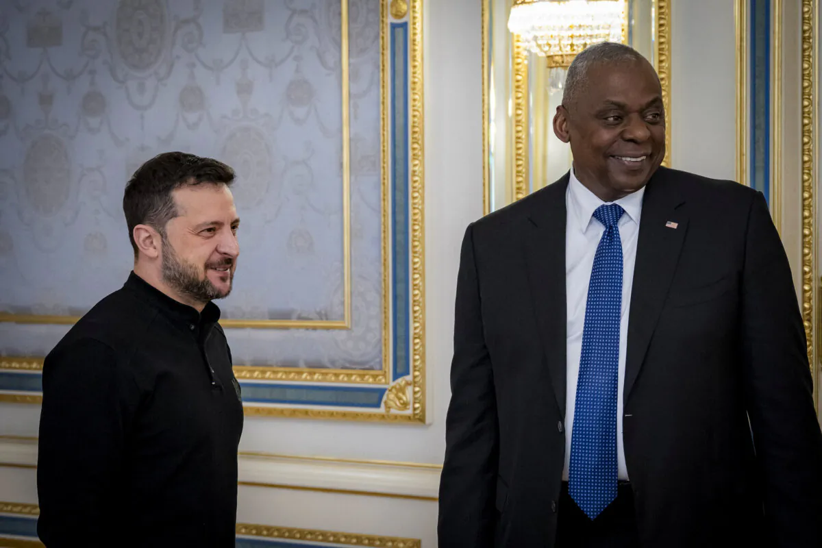 Ukrainian President Volodymyr Zelenskyy (L) welcomes U.S. Defense Secretary Lloyd Austin before their meeting in Kyiv, Ukraine, on Oct. 21, 2024. (Ukrainian Presidential Press Service/Handout via Reuters)