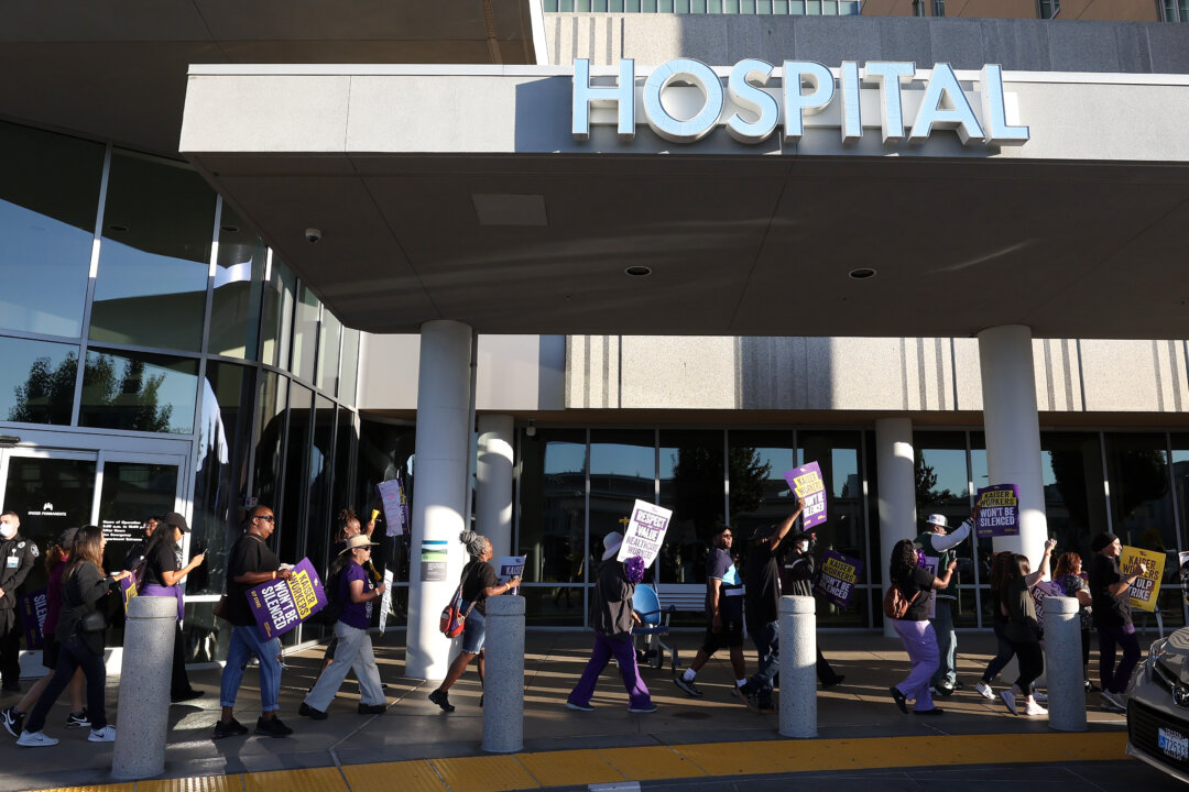 Kaiser Permanente Mental Health Workers in Southern California Begin Open-Ended Strike