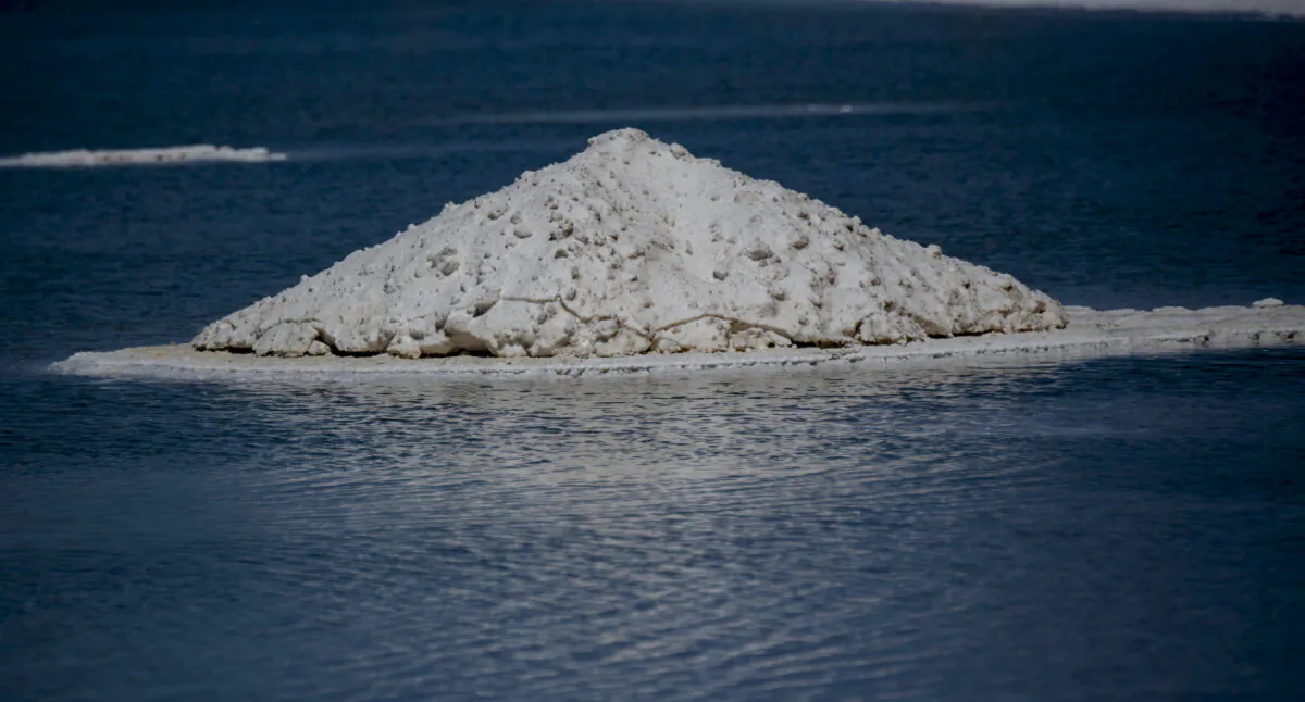 Brine ponds and processing areas of a lithium mine in a file photo. (Martin Bernetti/AFP via Getty Images)