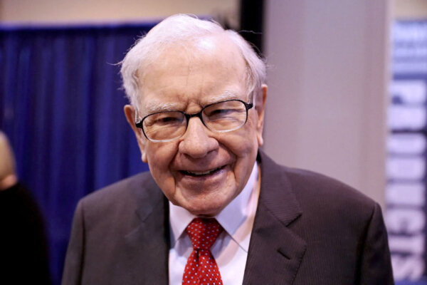 Warren Buffett Issues Election Statement