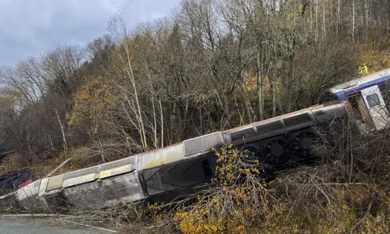 Train Carrying 55 People Derails on Norway’s North Coast, Killing at Least 1 and Injuring 4