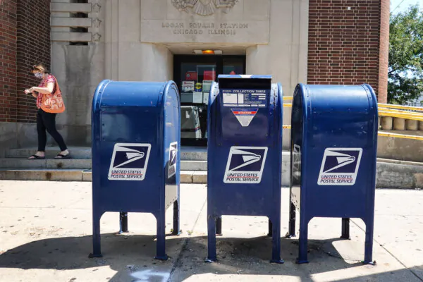 Postal Employees Among 5 Charged in Alleged $24 Million Check Theft Scheme