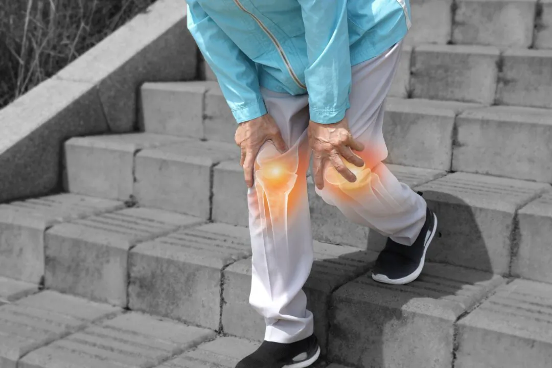 Osteoarthritis can increase the risk of developing chronic conditions such as cardiovascular disease, dementia, and diabetes. (VPLAB/Shutterstock)