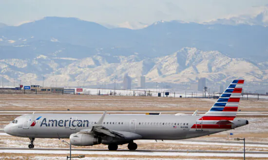 American Airlines Tests Boarding Technology That Audibly Shames Line Cutters