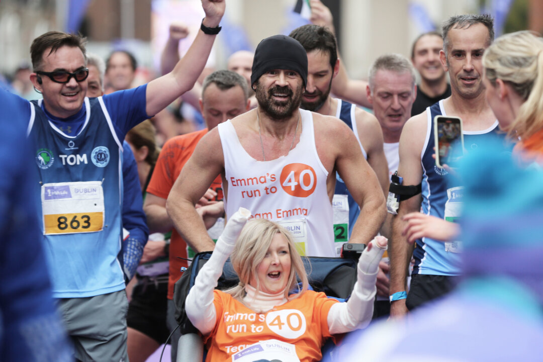 Colin Farrell Finishes Dublin Marathon While Pushing Friend With Rare Skin Condition in Wheelchair