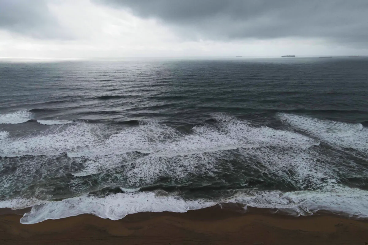 Clouds coming in from the Pacific Ocean during a rain storm in Bolsa Chica, near Huntington Beach, Calif., on Feb. 1, 2024. (David Swanson/AFP)
